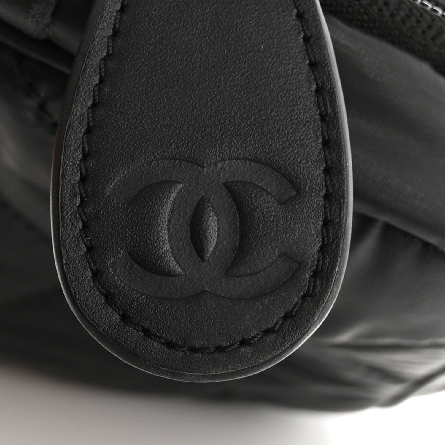 Chanel Tennis Balls Set of 4 and Pouch 1625851 – FASHIONPHILE