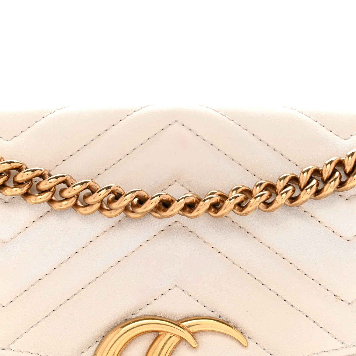 Calfskin Matelasse Small GG Marmont Shoulder Bag White