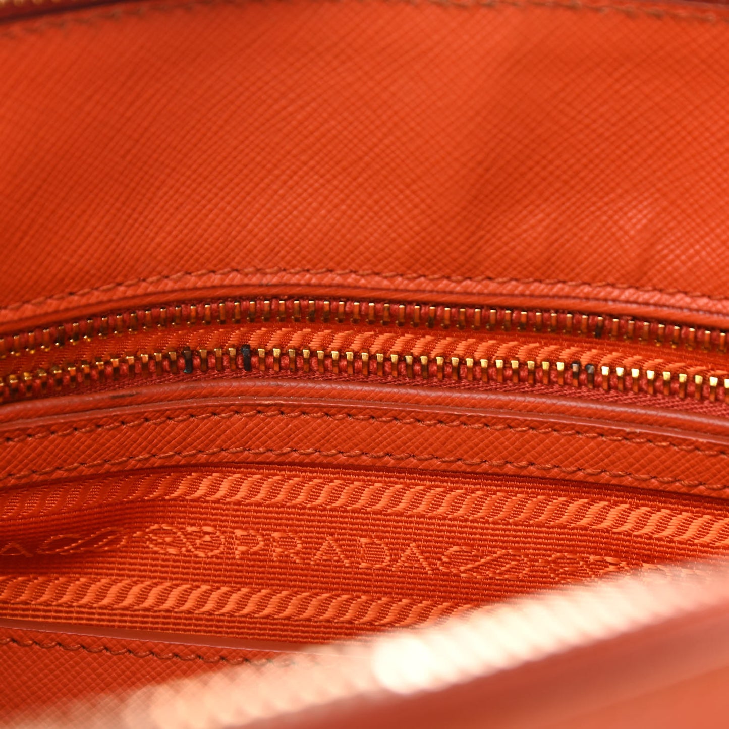 Saffiano Lux Medium Promenade Tote Papaya