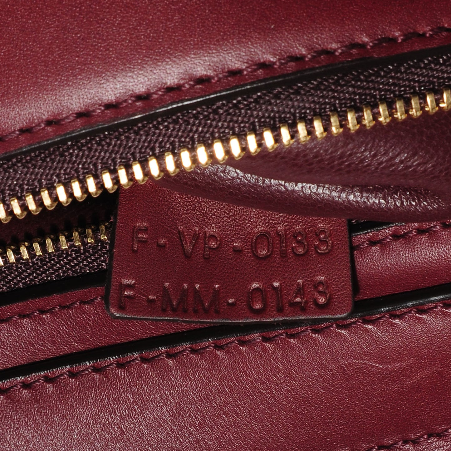 Smooth Calfskin Suede Medium Trapeze Burgundy