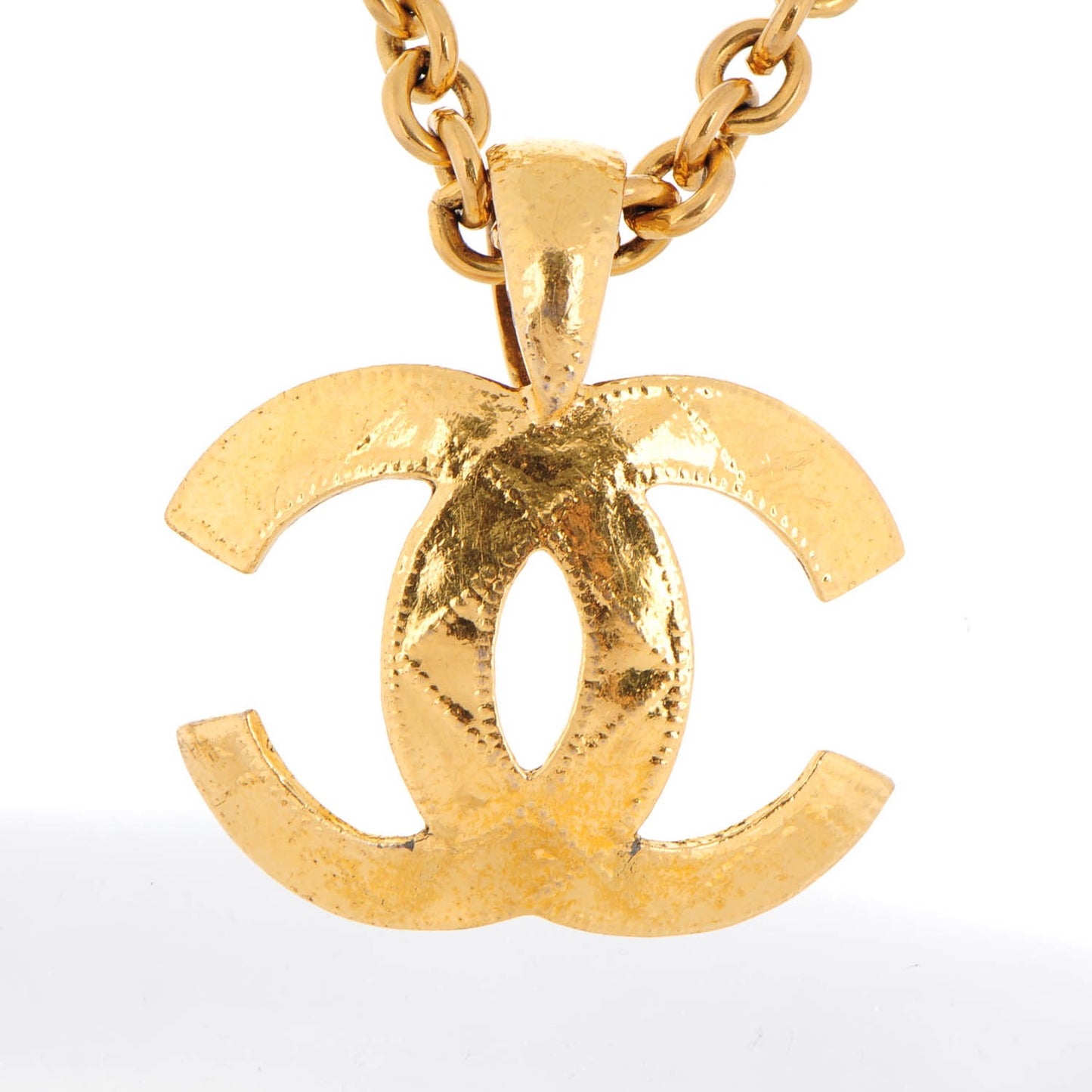 Quilted CC Long Chain Necklace Gold