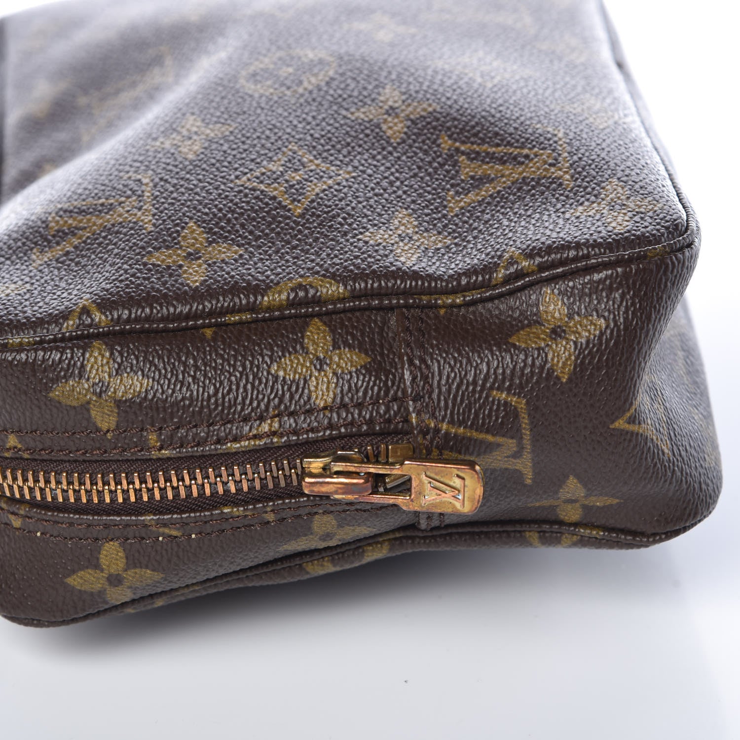 Louis Vuitton Monogram Trousse Toilette 23 10 of 12