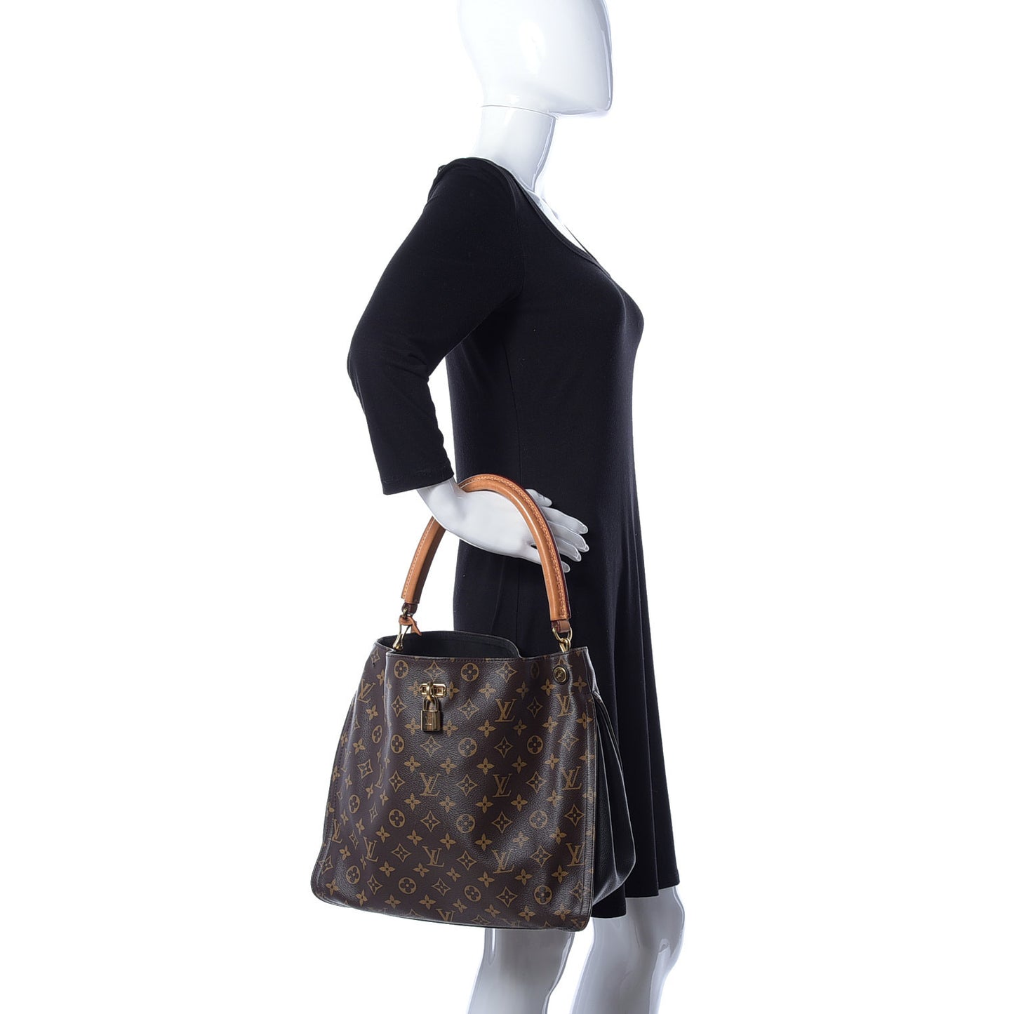 Monogram Gaia Black