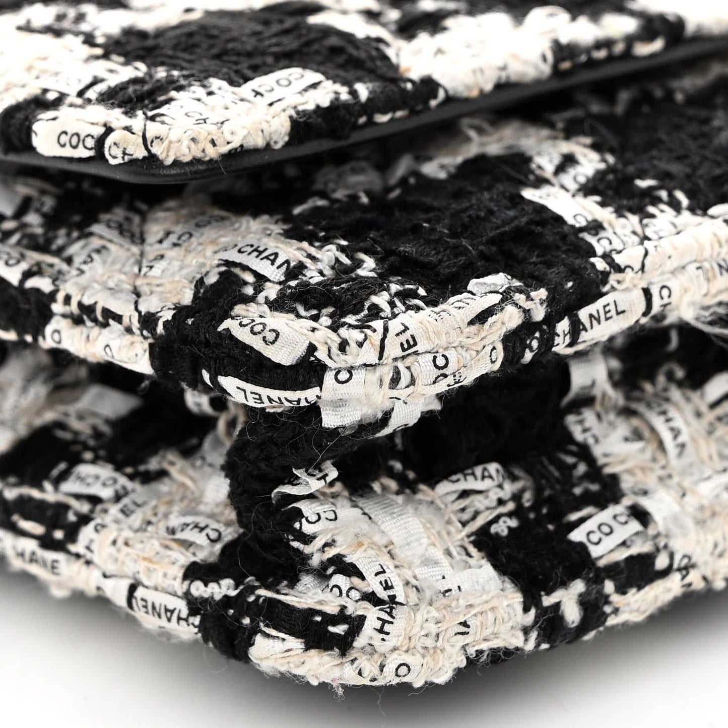 Tweed Quilted Wallet On Chain WOC Black Ecru White