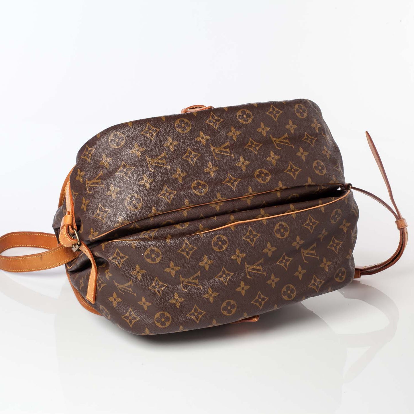 Monogram Saumur 35