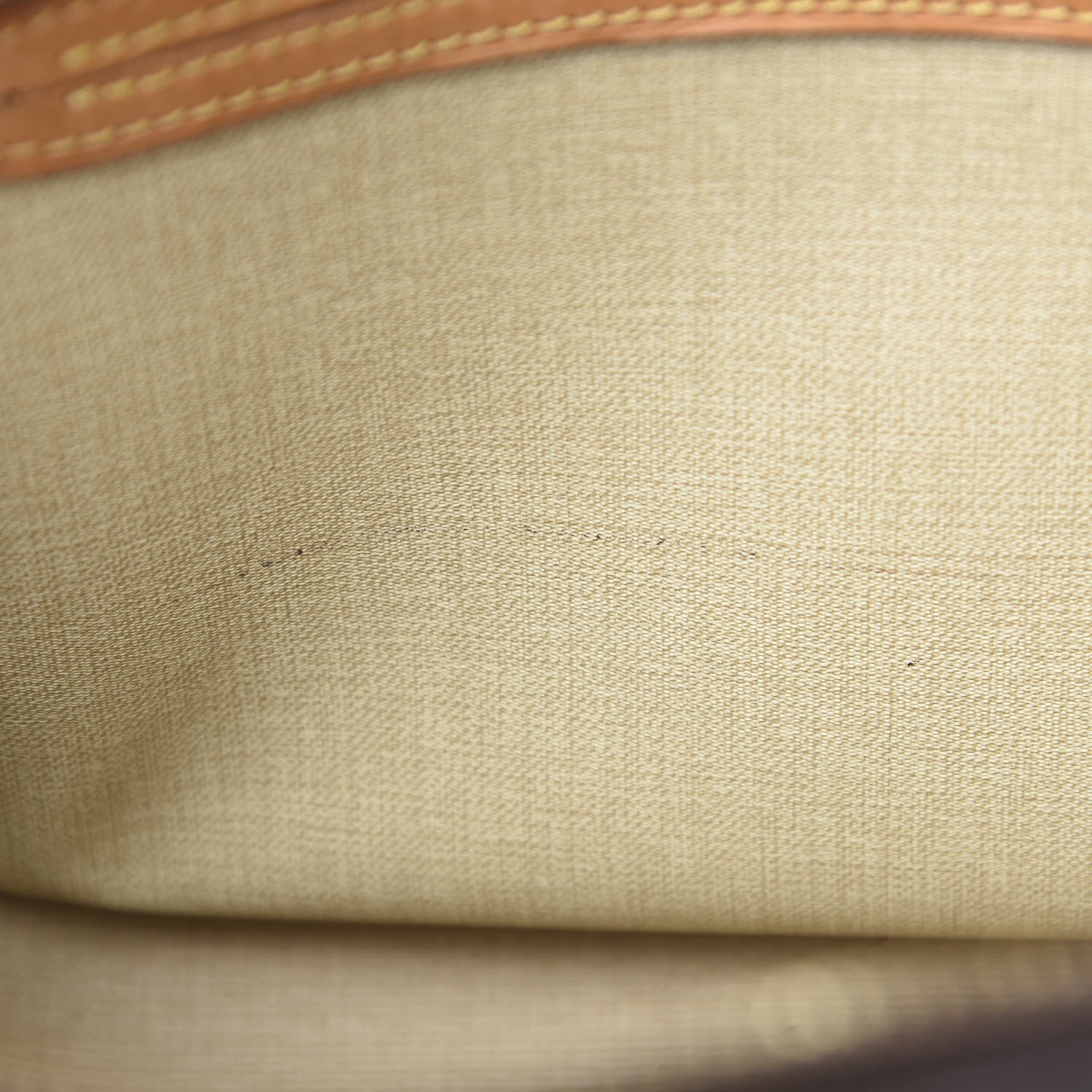 Louis Vuitton Monogram Reporter PM 10 of 12