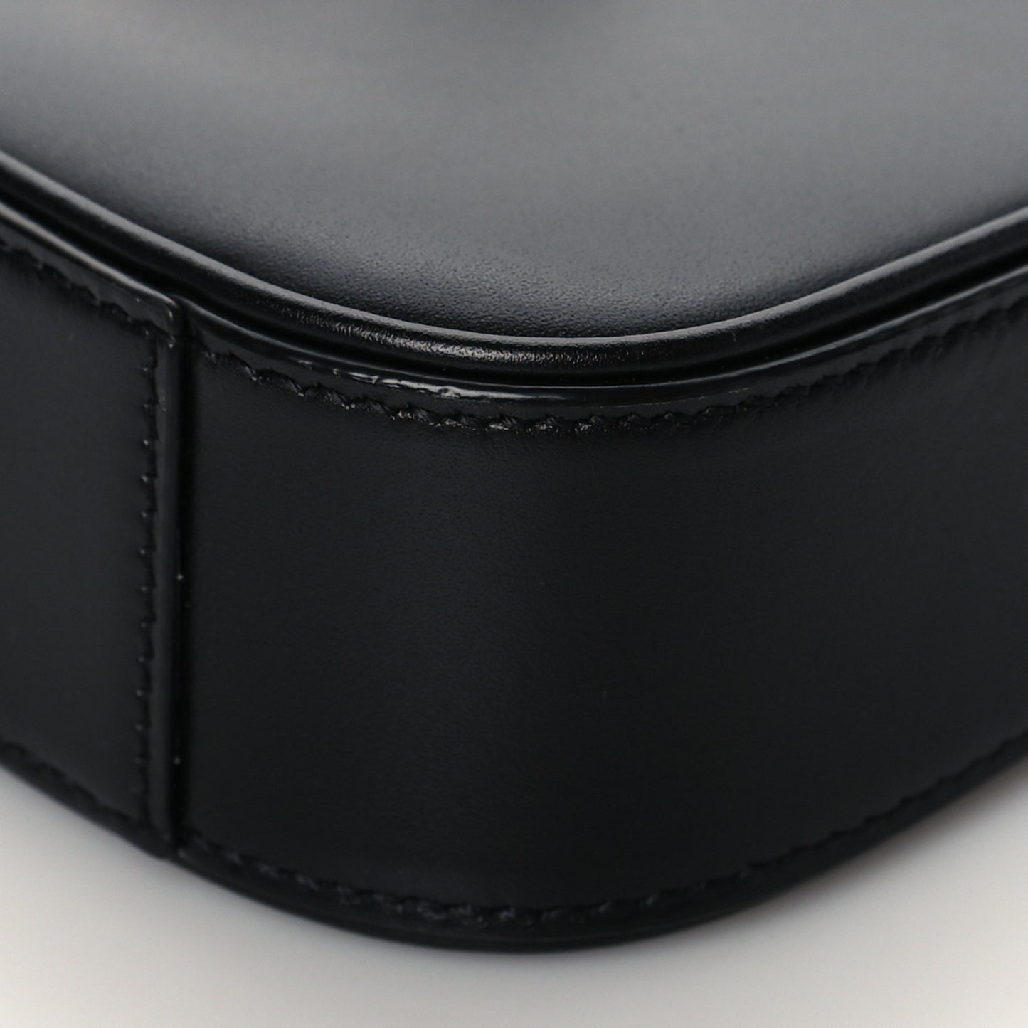 Smooth Calfskin Le 5 A 7 Mini Hobo Black