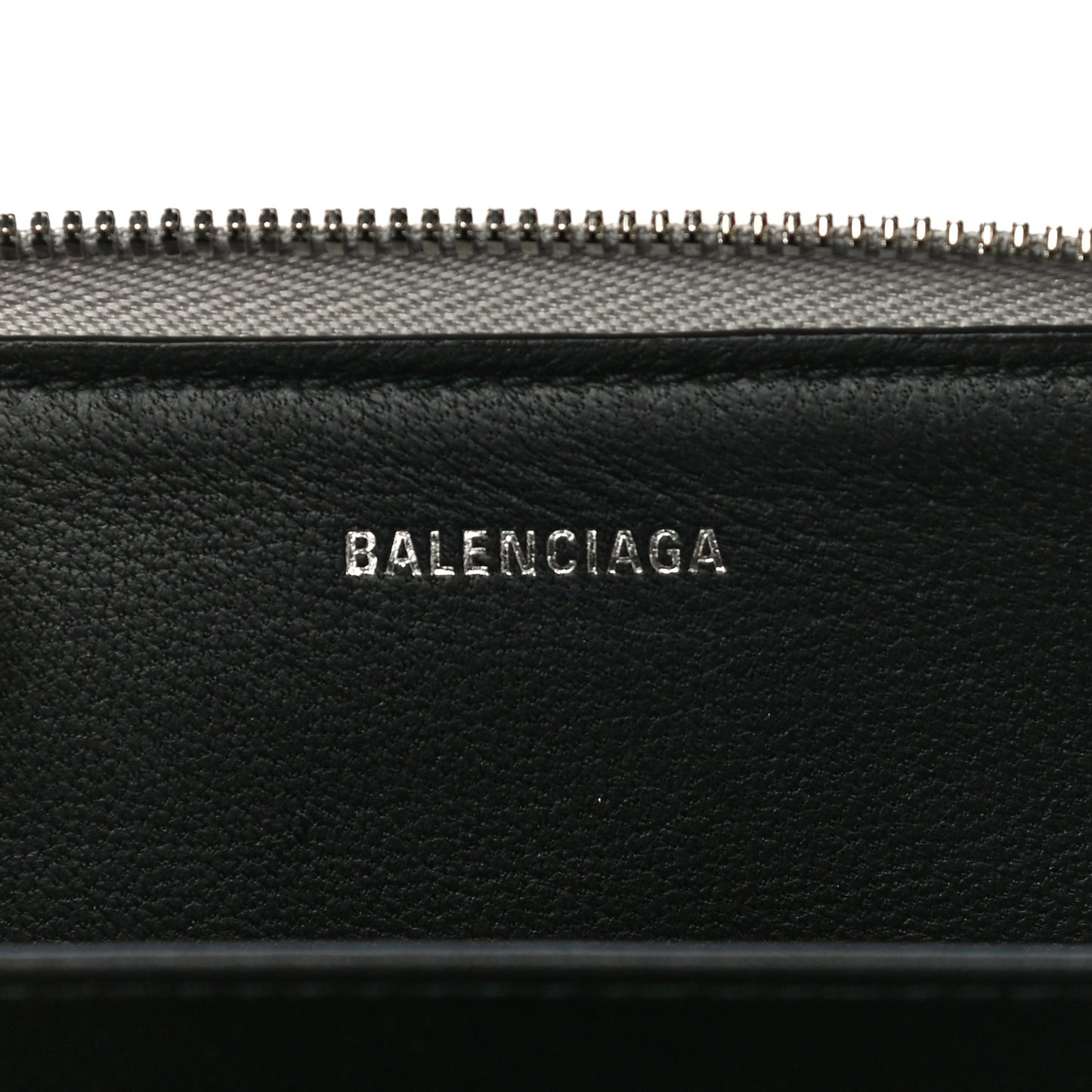 Metallic Calfskin Losange Monogram Everyday Zip Around Card Case Silver Black White