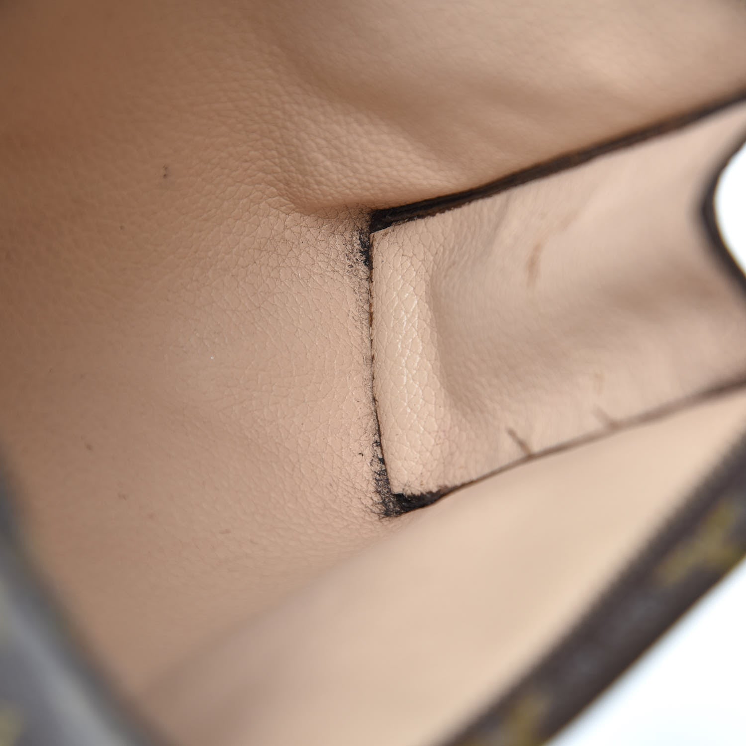 Louis Vuitton Monogram Toiletry Pouch 19 10 of 12