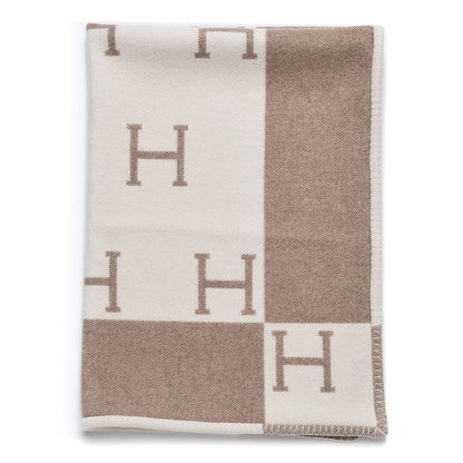 Hermes Wool Cashmere Avalon Baby Blanket Noisette Moyen White 1 of 4