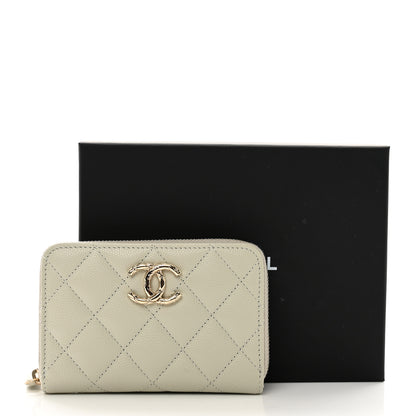 Chanel Caviar Quilted Zipped Coin Purse White 8 of 8