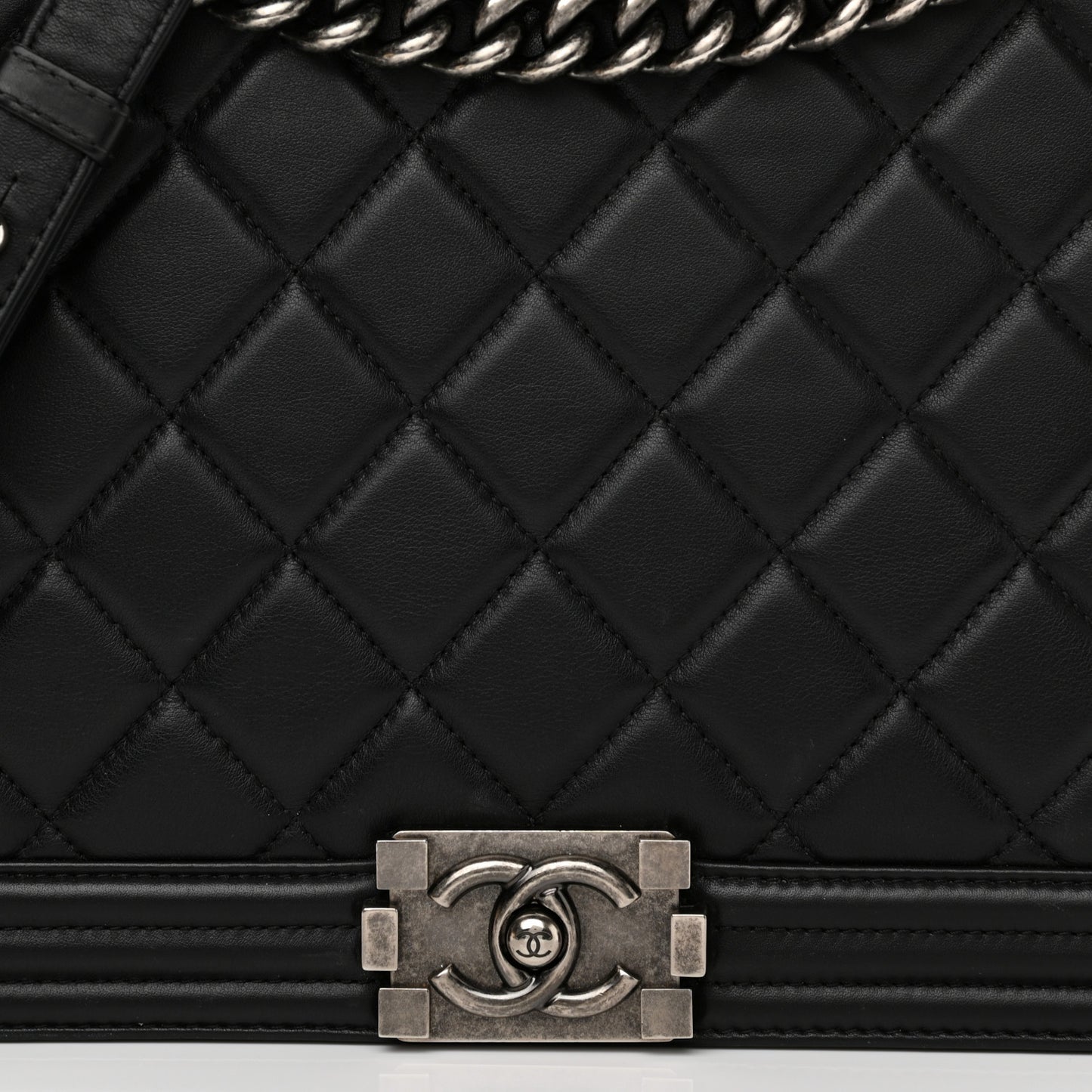 Calfskin Quilted Large Boy Flap Black