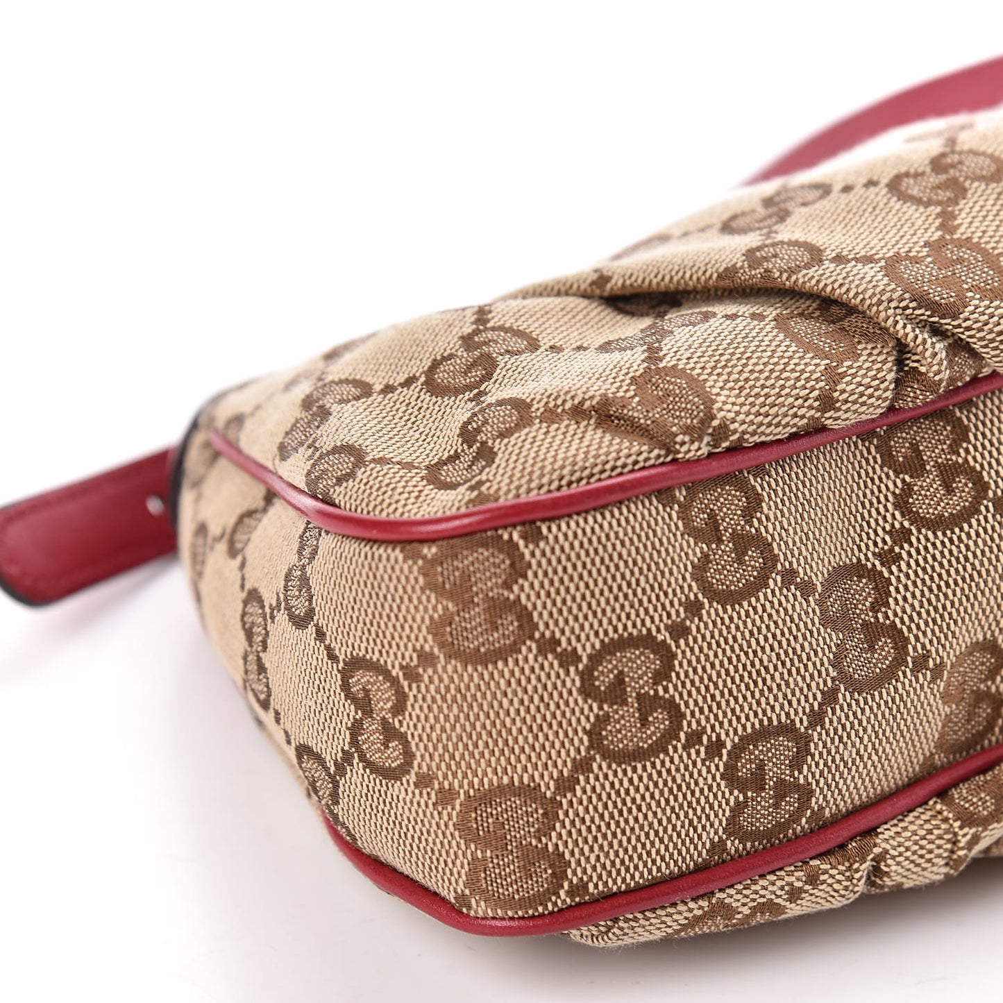 Monogram Heart GG Charm Pochette Red