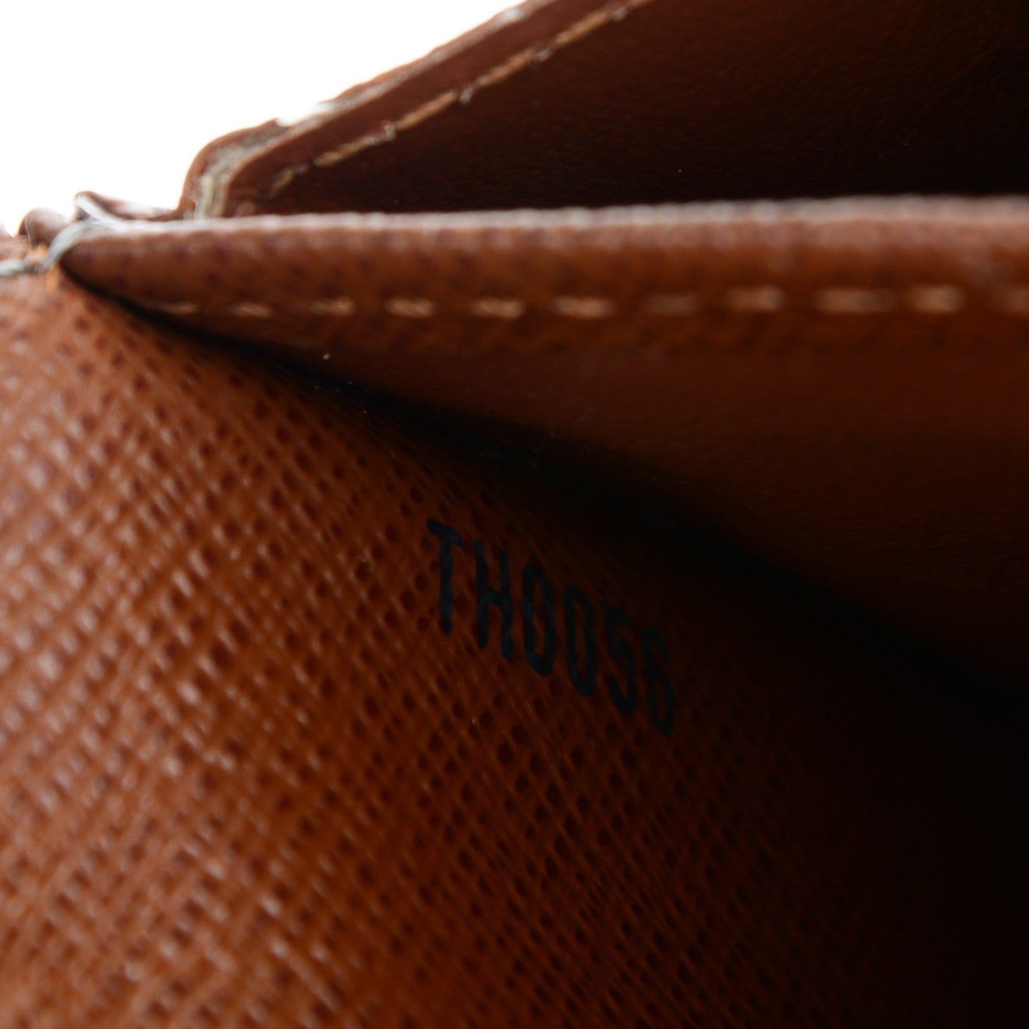 Louis Vuitton Monogram Sarah Wallet 7 of 10