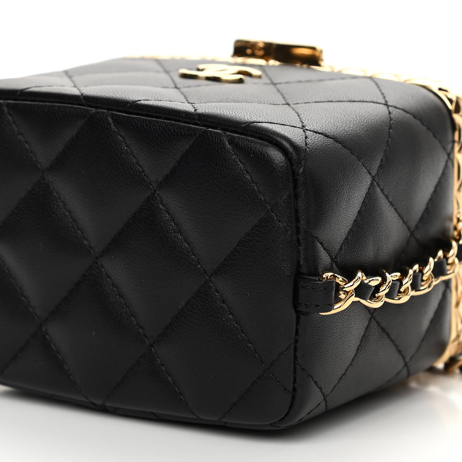 Chanel Metal Lambskin Quilted Small Vanity With Chain Black 10 of 11