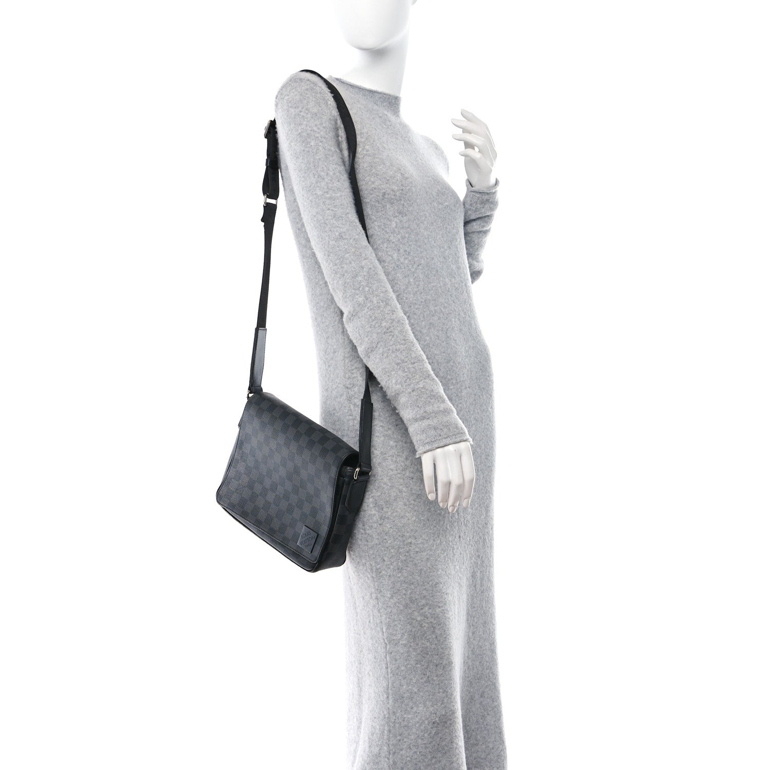 Louis Vuitton LOUIS VUITTON Damier Graphite District PM NM 2 of 16