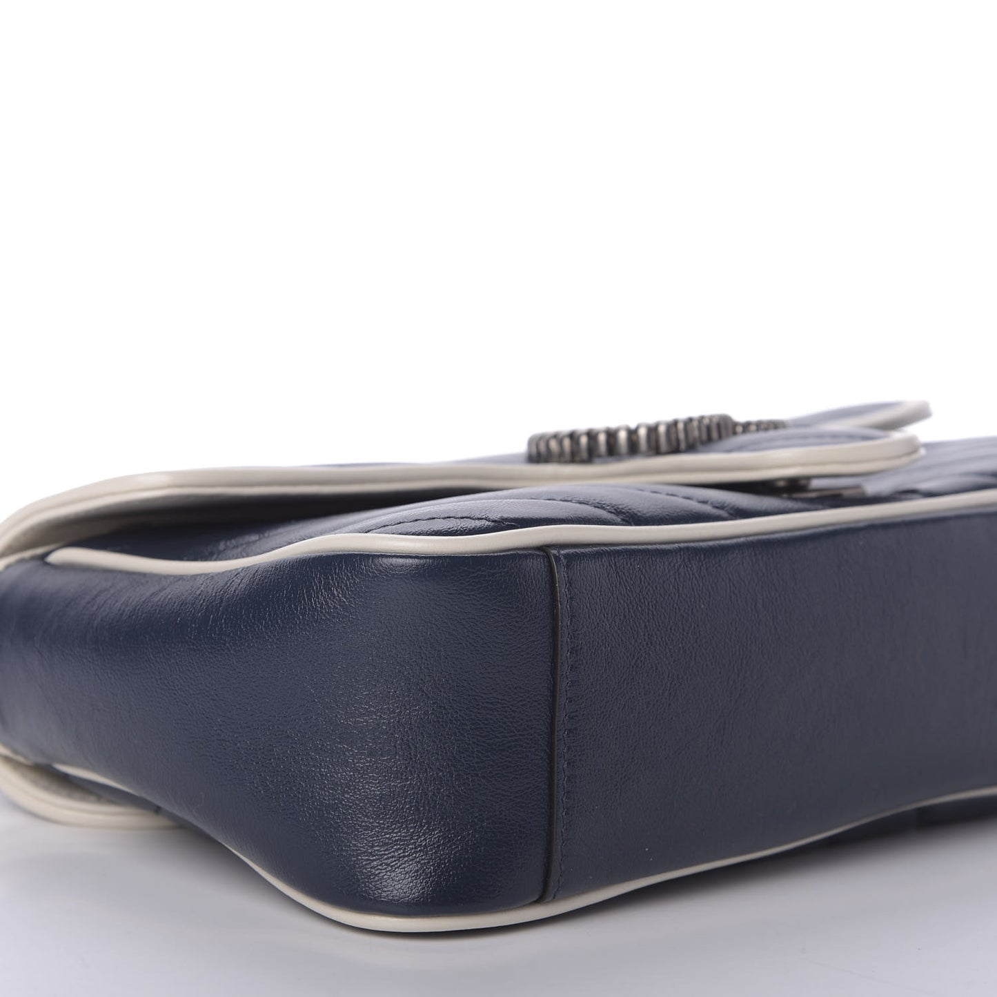 Vintage Effect Calfskin Matelasse Diagonal Small Torchon GG Marmont Shoulder Bag Blue Agata Mystic White