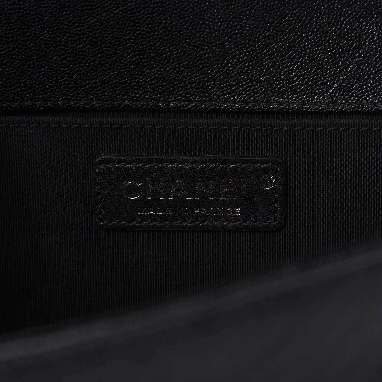 Caviar Chevron Quilted Medium Boy Flap Black