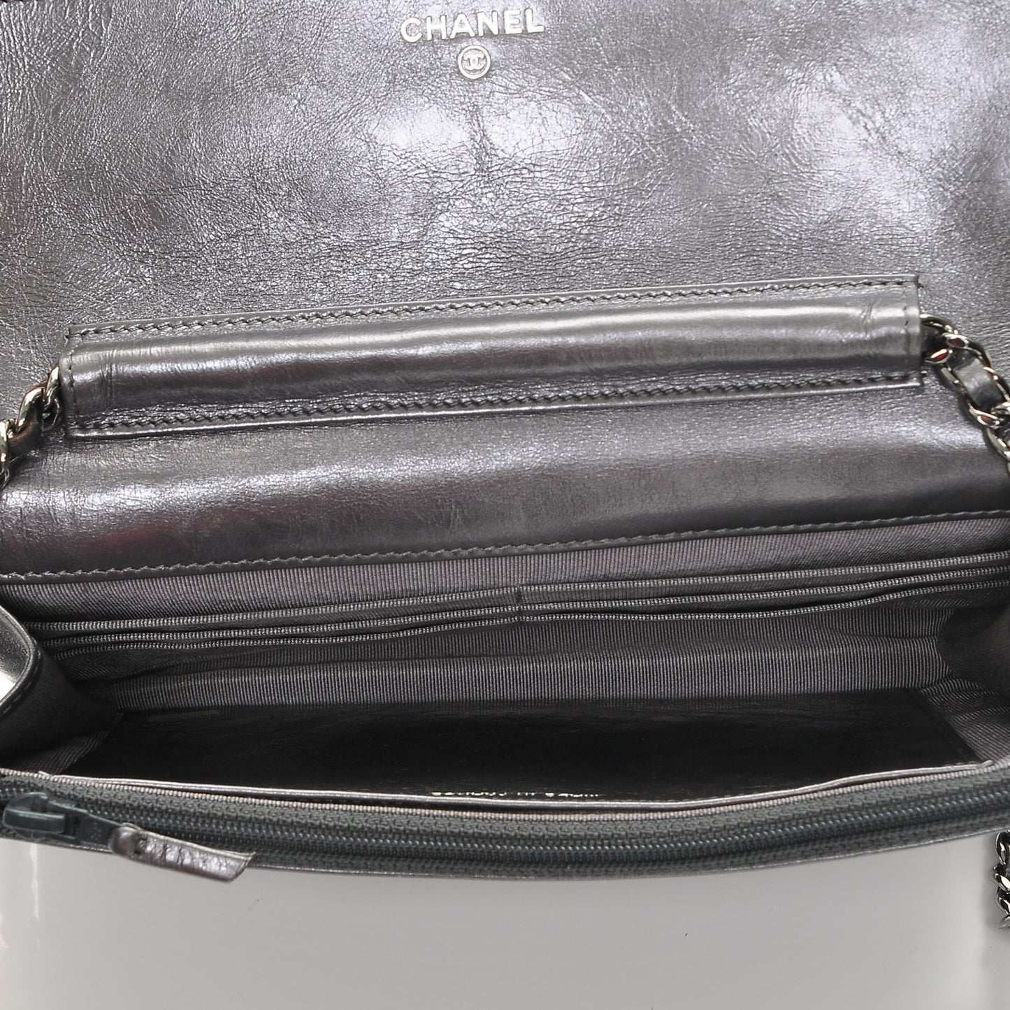 Metallic Aged Calfskin Reissue Wallet On Chain WOC Dark Silver