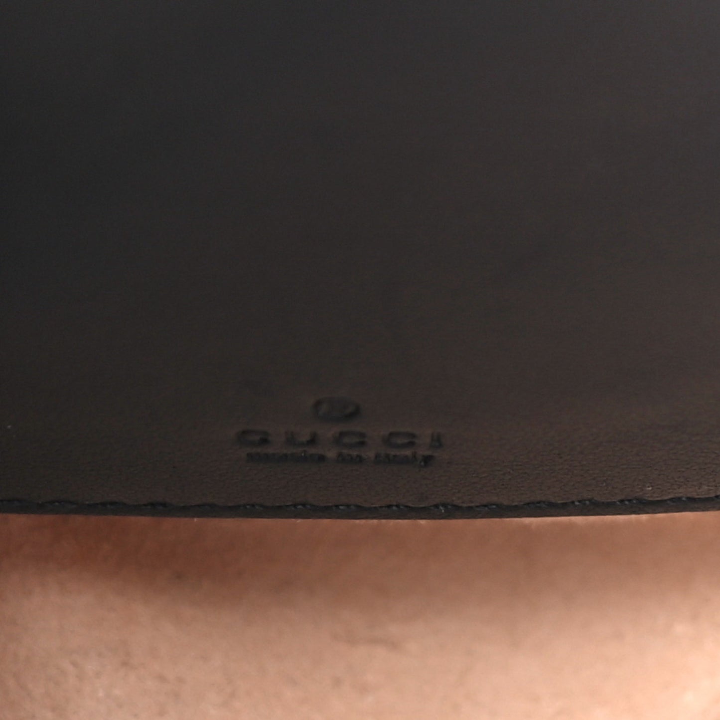 Calfskin Matelasse Mini GG Marmont 2.0 Bucket Bag Black