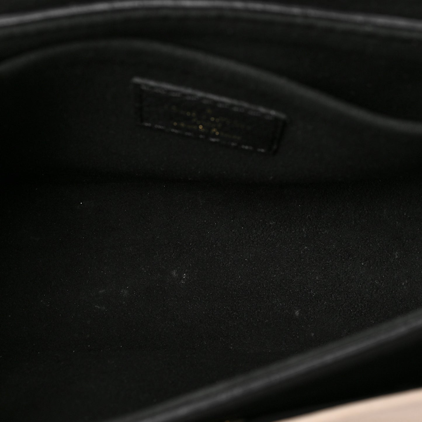 Grained Calfskin Lockme Tender Black