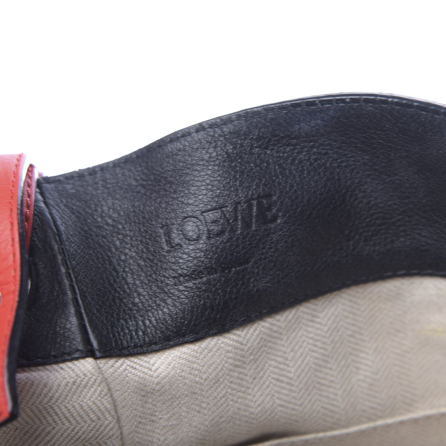 Calfskin V Bucket Bag Red