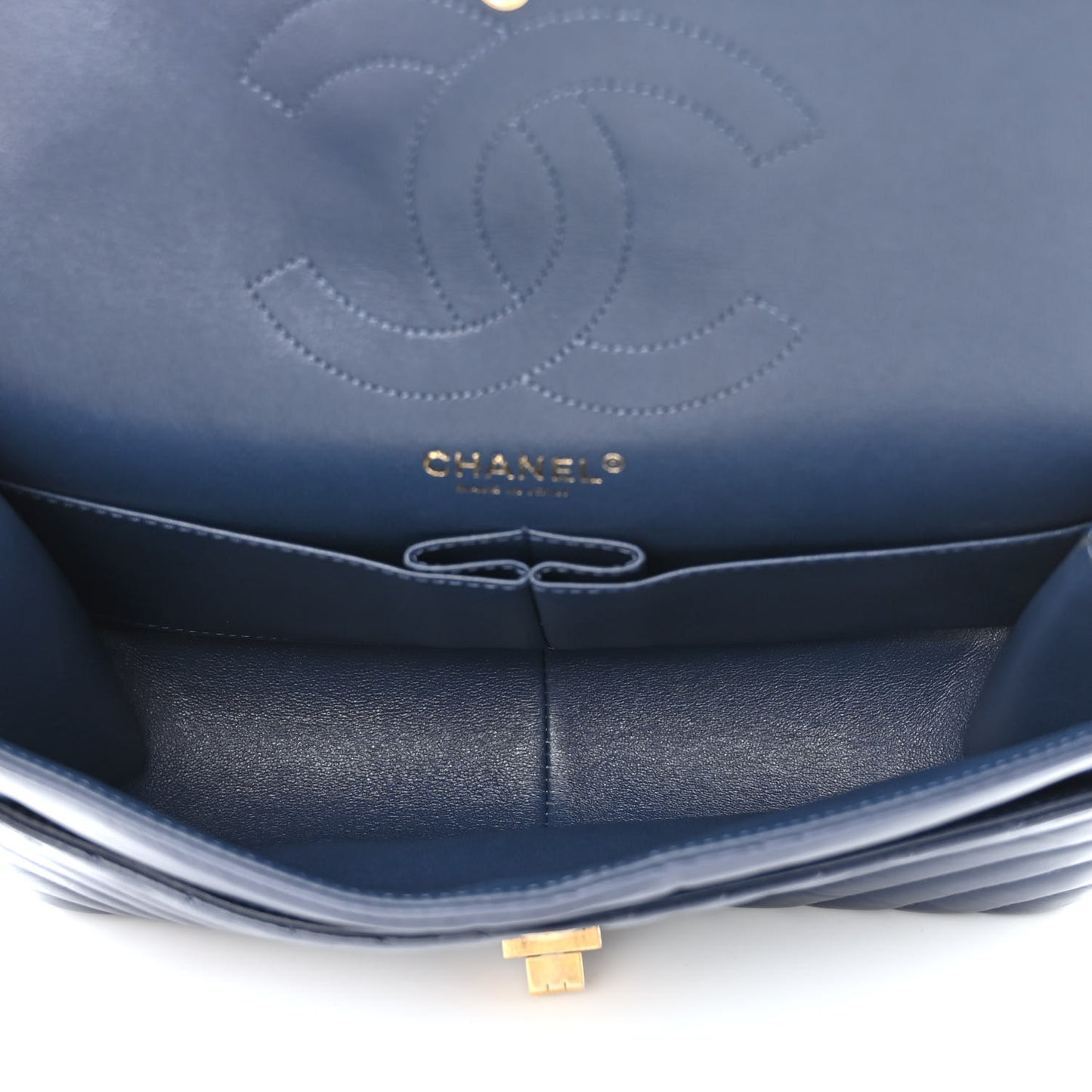 Aged Calfskin Chevron Quilted 2.55 Reissue 226 Flap Navy Blue