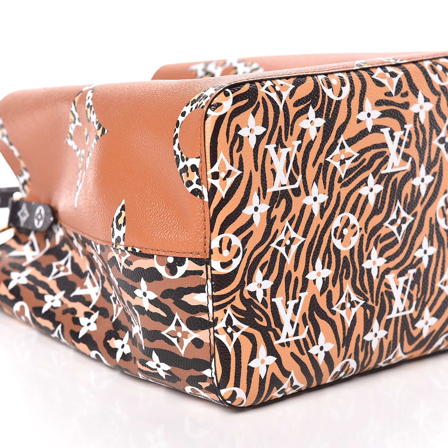 Louis Vuitton Monogram Giant Jungle NéoNoé Caramel 5 of 9