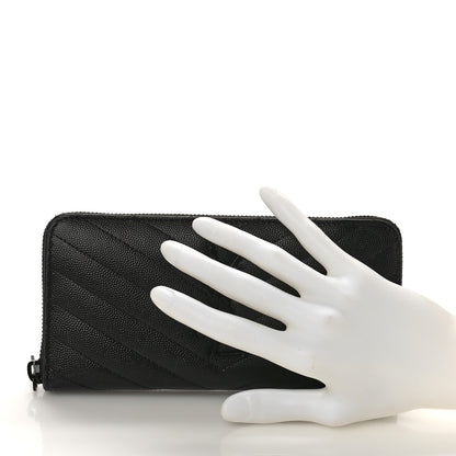 Saint Laurent Grain De Poudre Matelasse Chevron Monogram Monochrome Zip Around Wallet Black 2 of 8