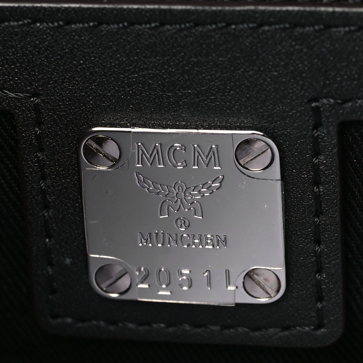 Calfskin Ottomar Large Klara Hobo Black