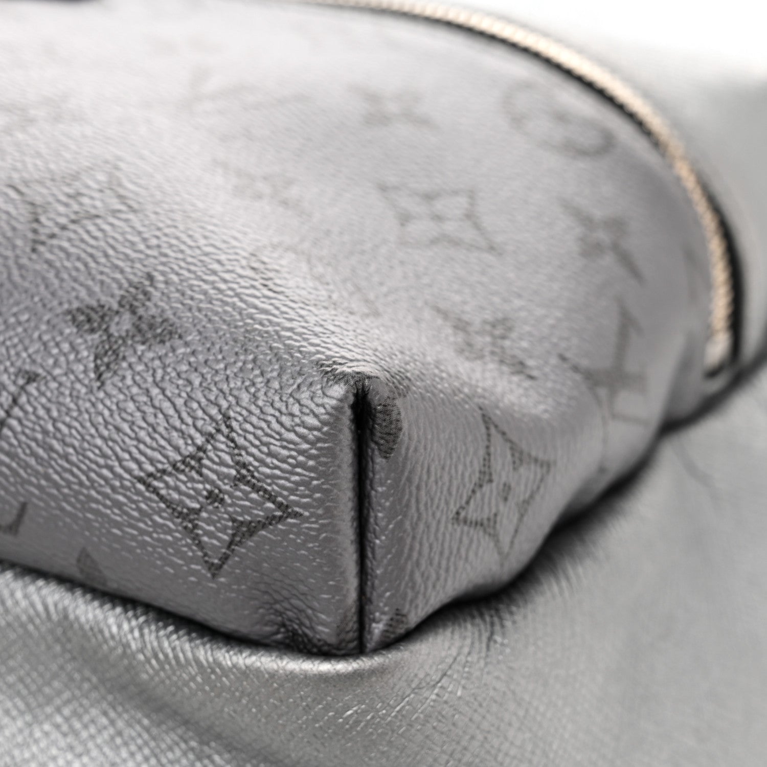 Louis Vuitton Monogram Taiga Discovery Backpack PM Silver 11 of 14