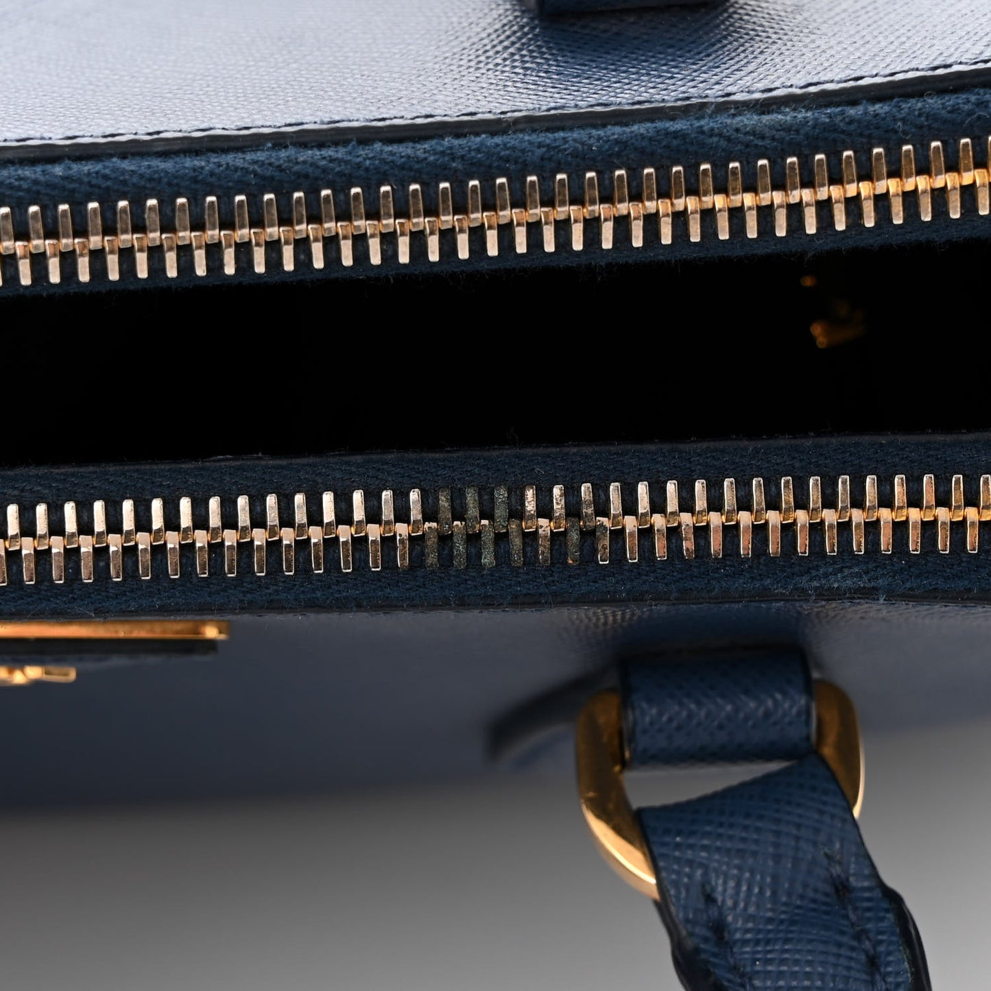 Saffiano Small Galleria Double Zip Tote Bluette