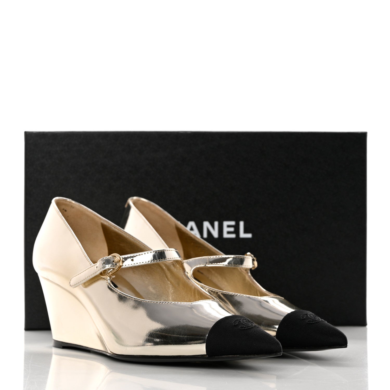 Chanel Laminated Calfskin Grosgrain Cap Toe CC Pointed Toe Wedge Pumps 38 Gold Black 9 of 9