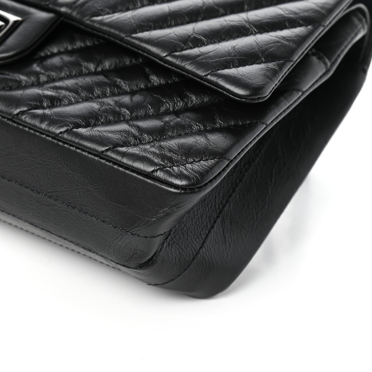 Chanel Aged Calfskin Chevron Quilted 2.55 Reissue 225 Flap So Black 10 of 10