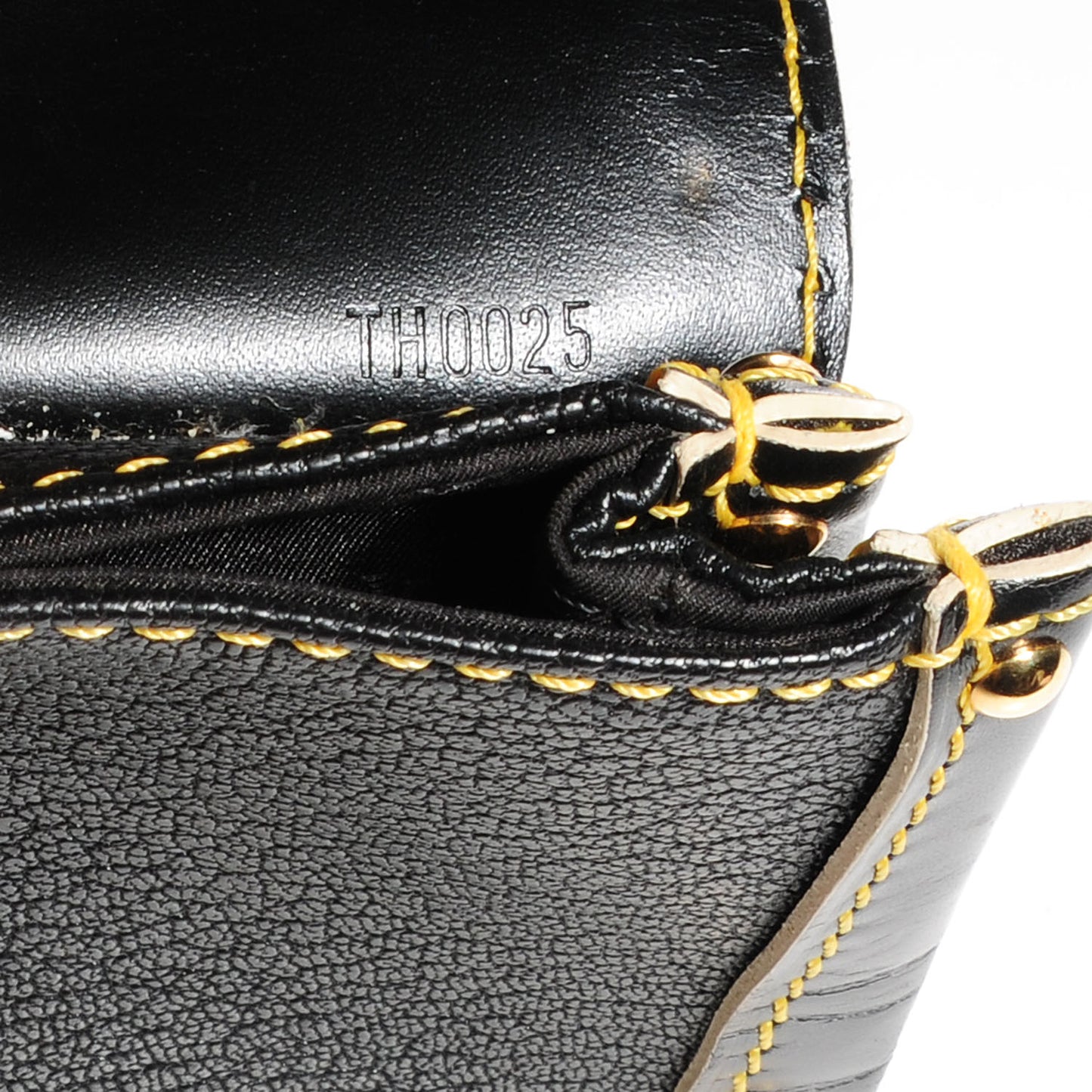 Suhali L Aimable Black