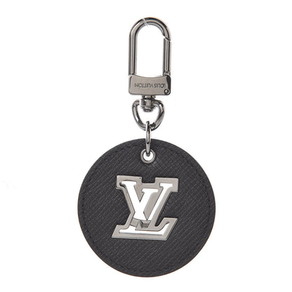 Louis Vuitton Taiga LV Circle Eyelet Bag Charm Key Holder Black 1 of 4