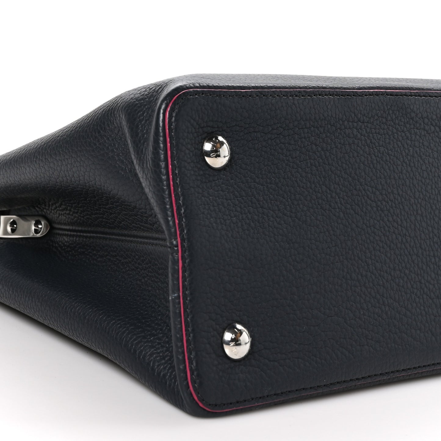 Taurillon Capucines MM Cobalt Fuchsia