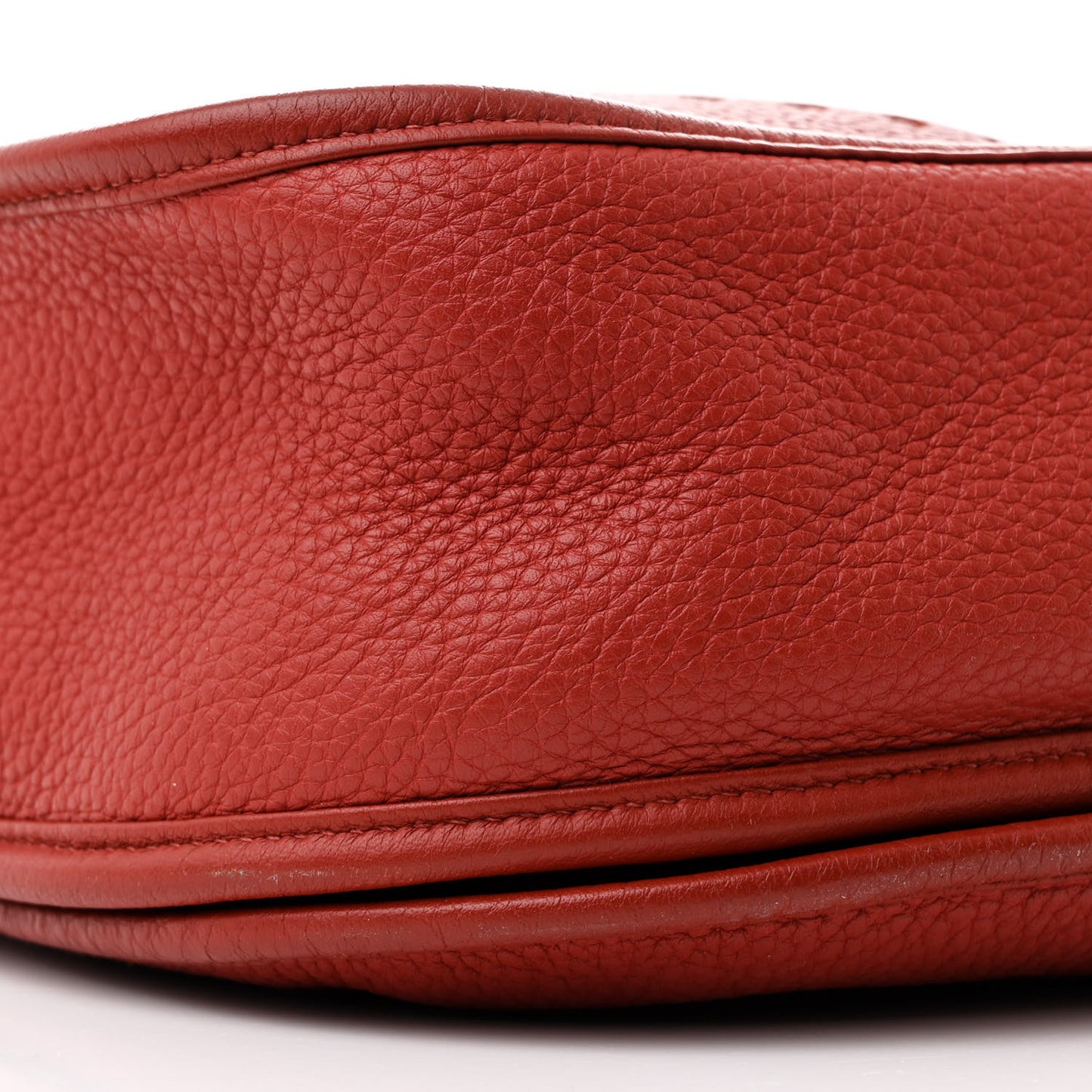 Taurillon Clemence Evelyne GM Rouge