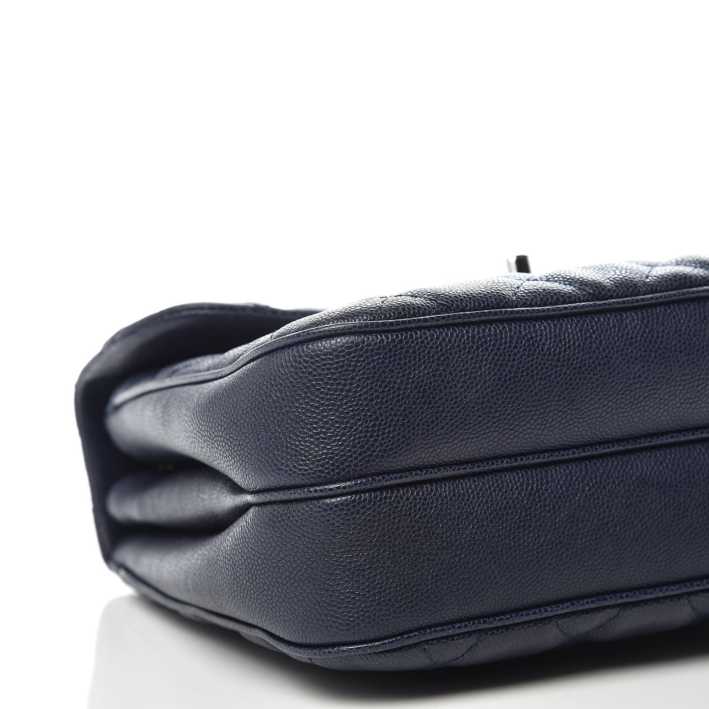 Caviar Quilted Medium Urban Companion Flap Navy