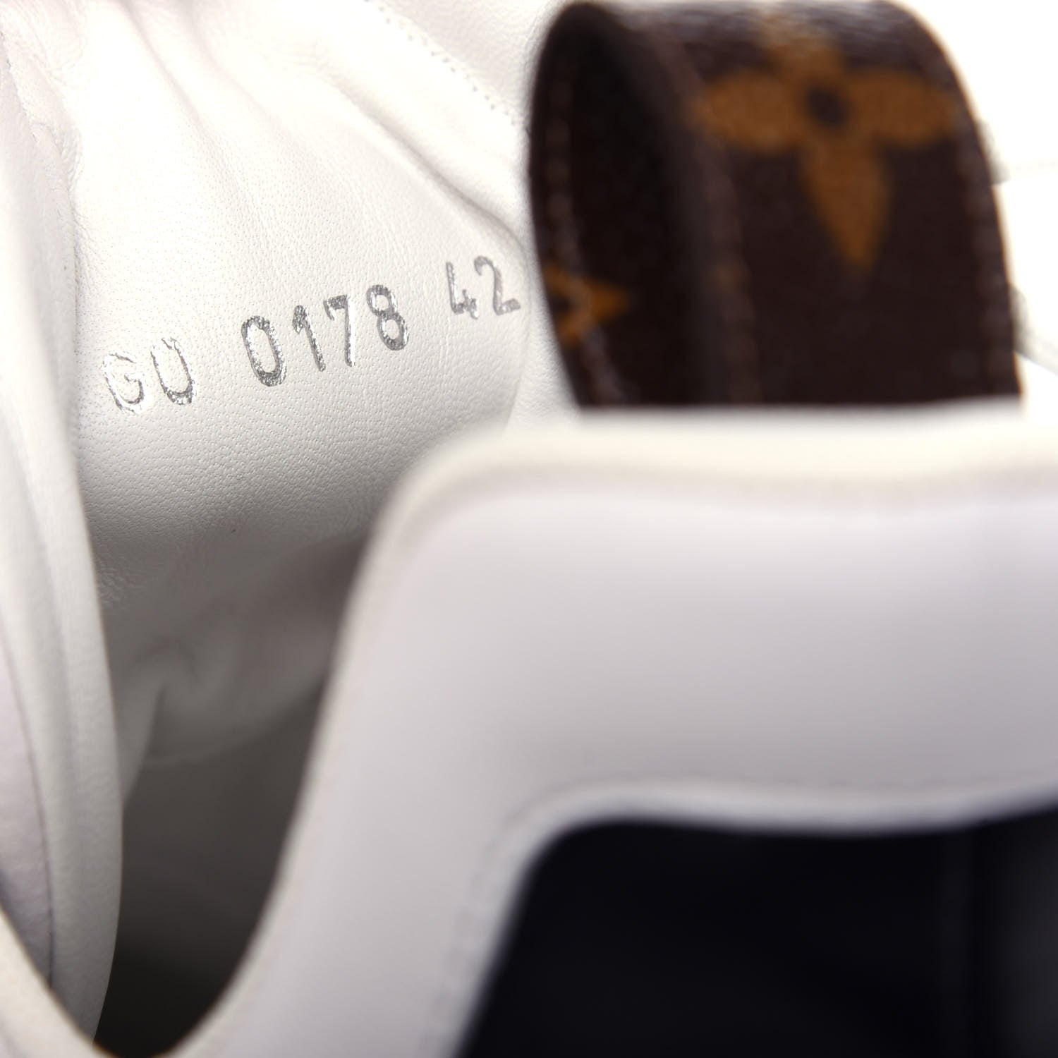 Louis Vuitton Calfskin Technical Nylon LV Archlight Sneakers 42 Marine 11 of 11