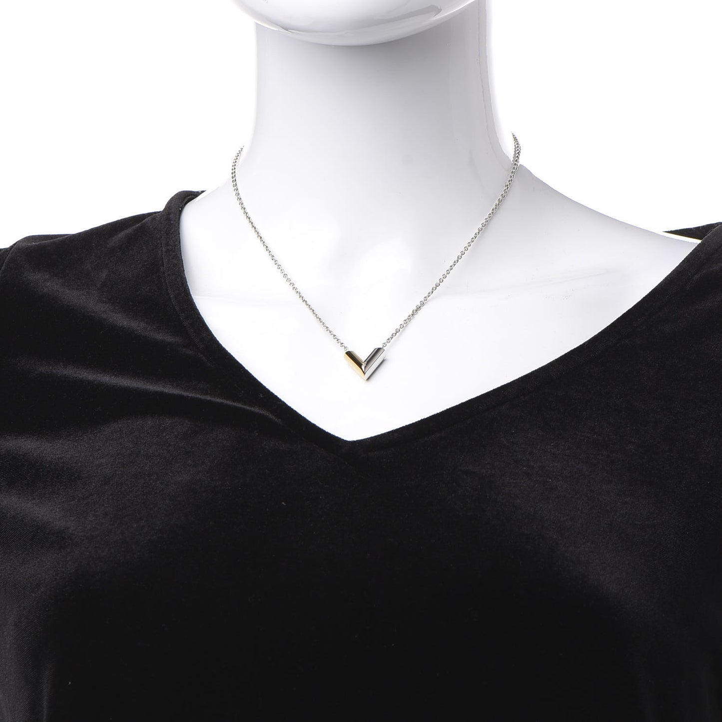 Essential V Necklace Silver