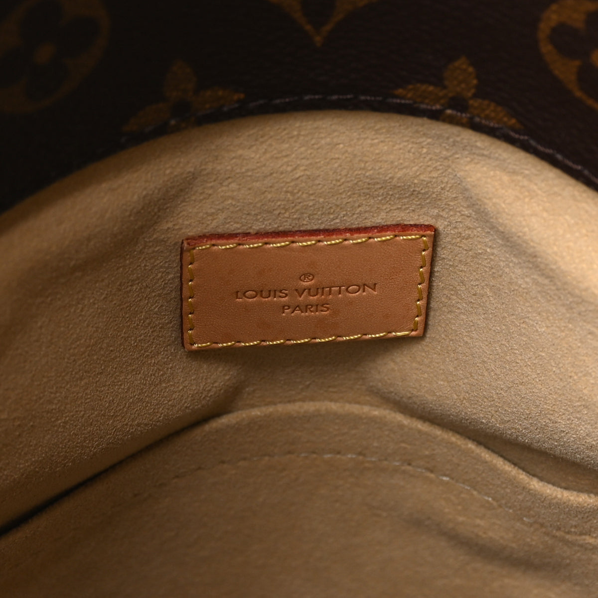 Louis Vuitton Monogram Artsy MM 6 of 9
