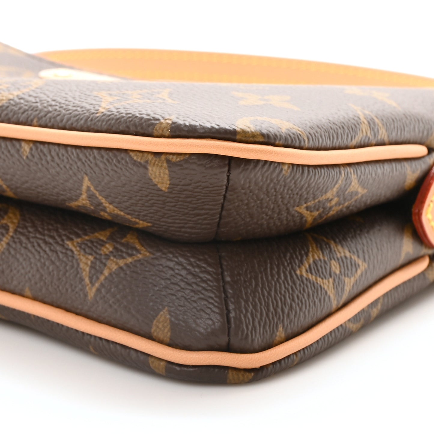 Monogram Liv Pochette