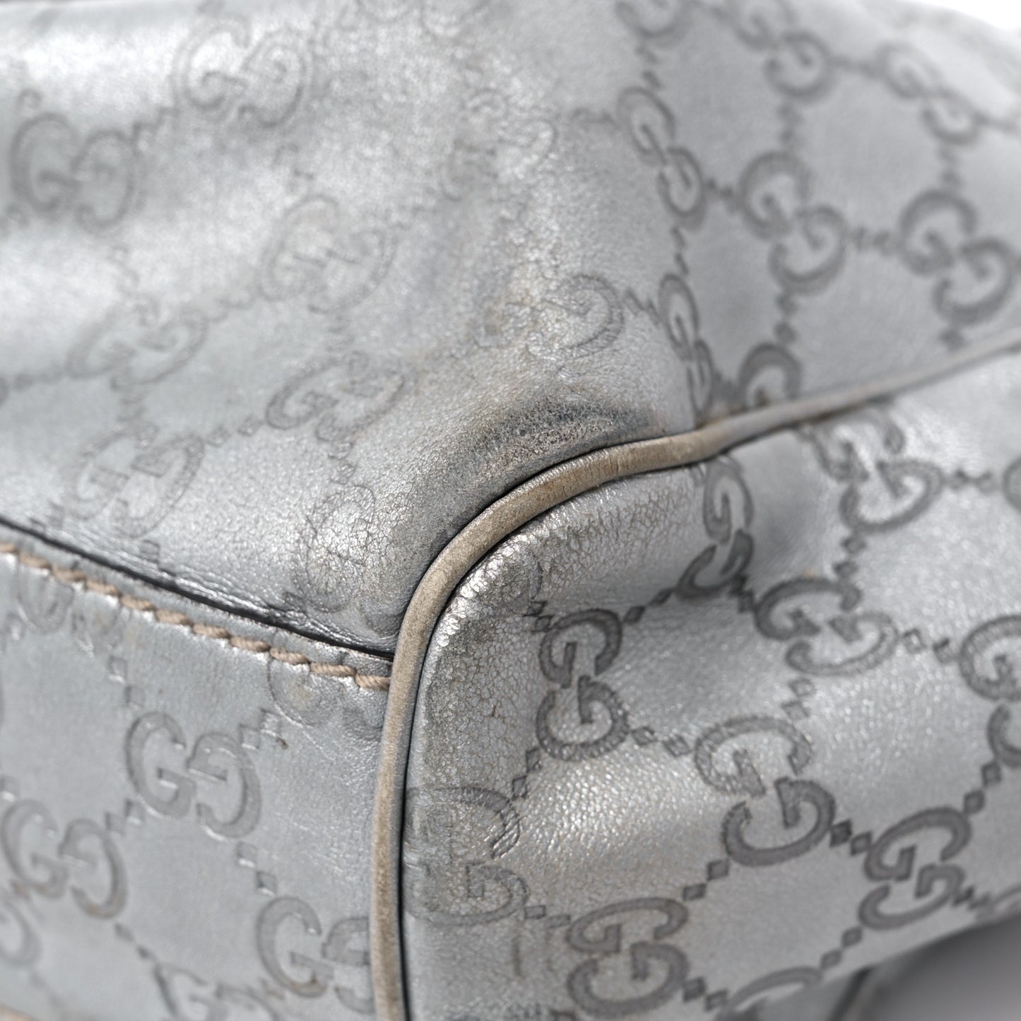 Metallic Guccissima Medium Sukey Tote Silver