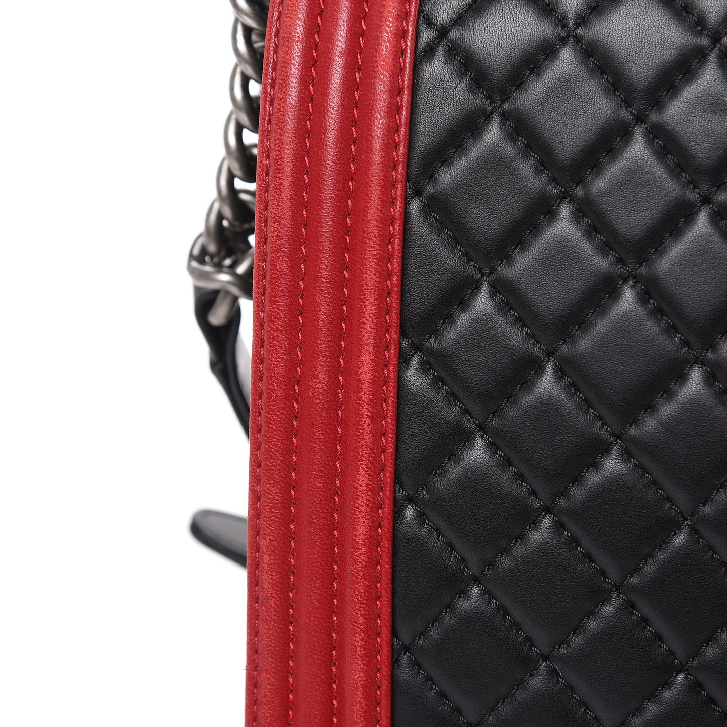 Lambskin Quilted Large Boy Flap Black Red