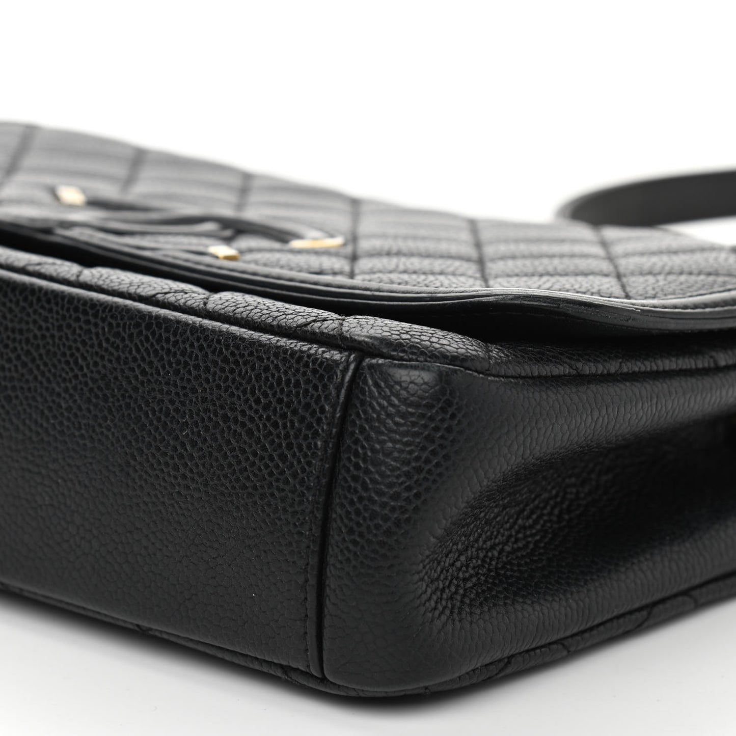 Caviar Quilted Medium CC Filigree Flap Black