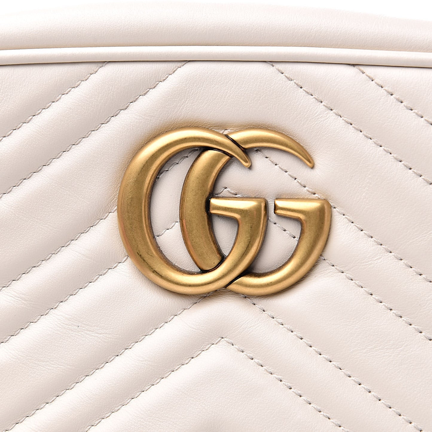 Calfskin Matelasse Small GG Marmont Chain Shoulder Bag White
