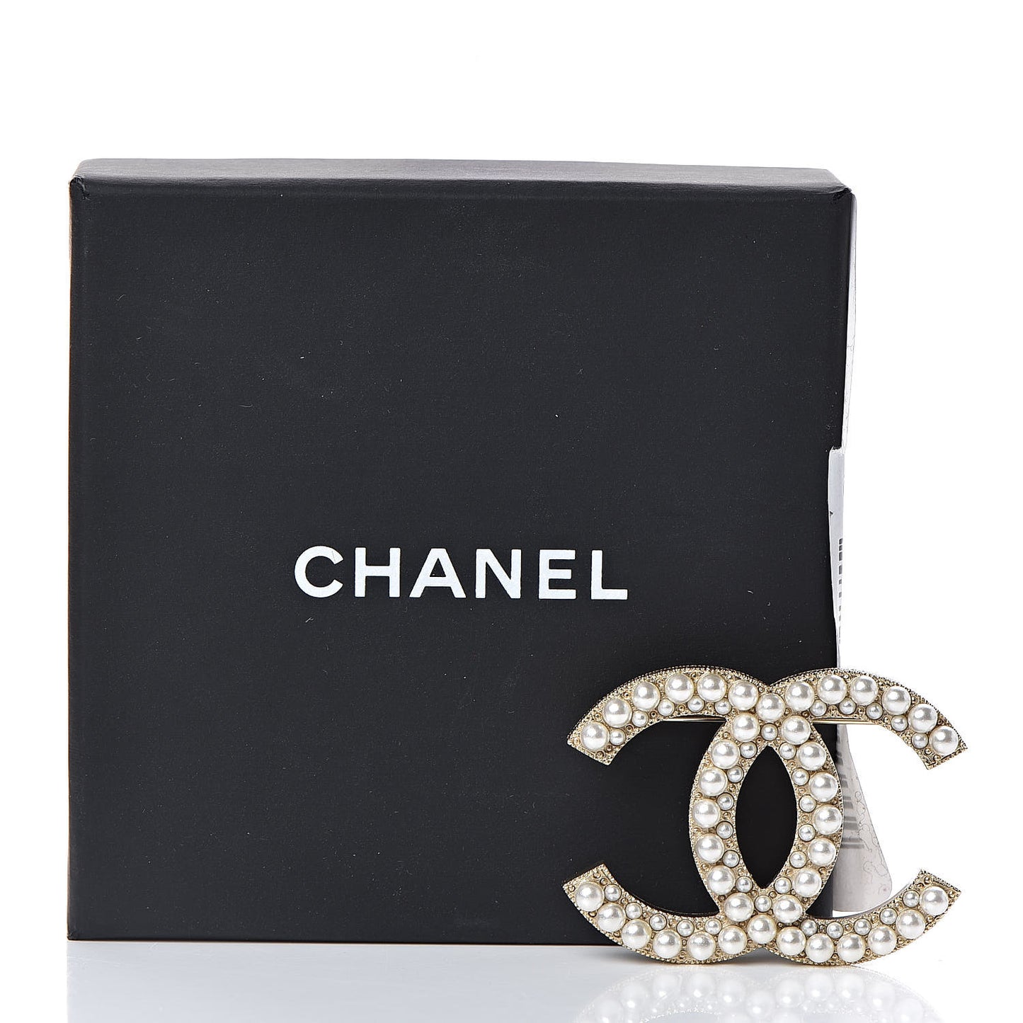 Pearl CC Brooch Gold