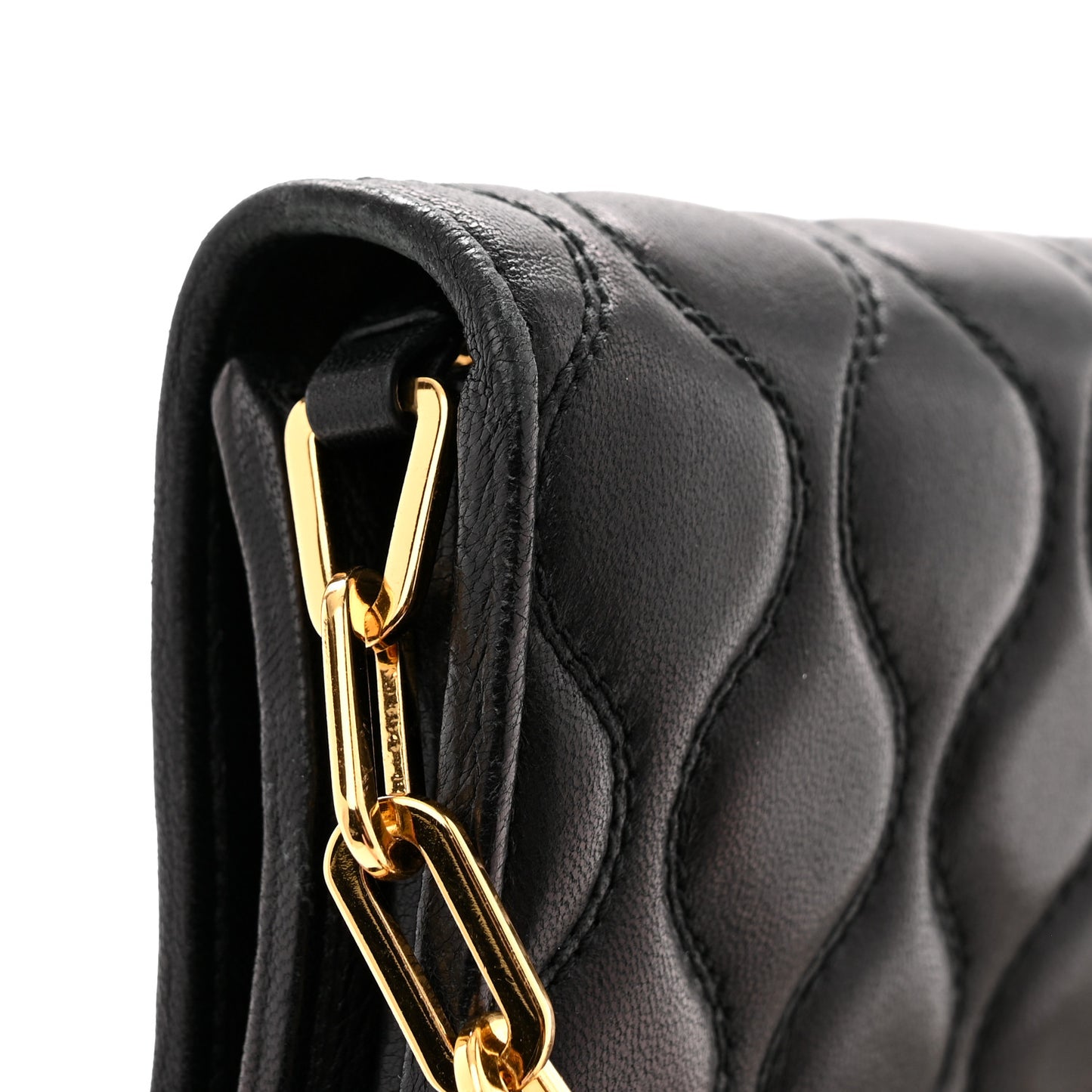 Nappa Padded Wallet On Chain Black