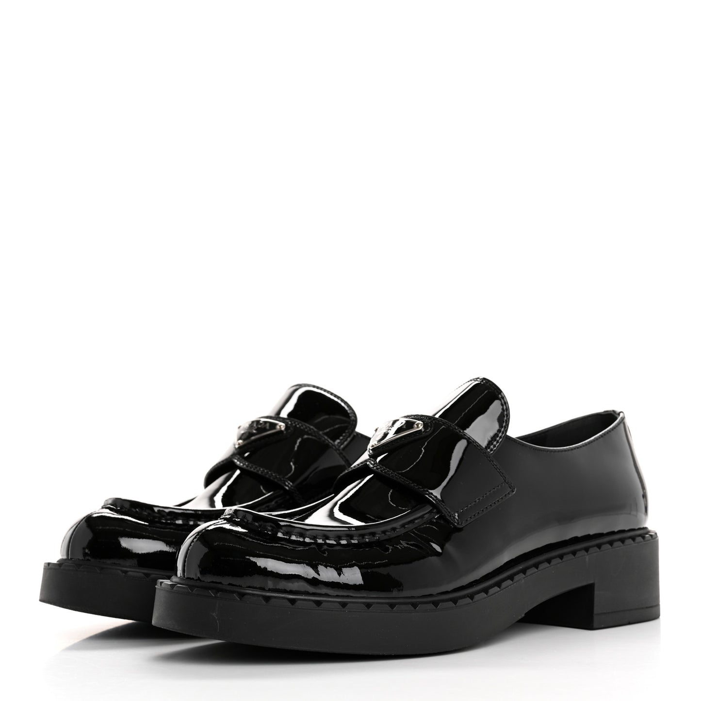 Vernice Metal Triangle Logo 50mm Loafers 39.5 Black